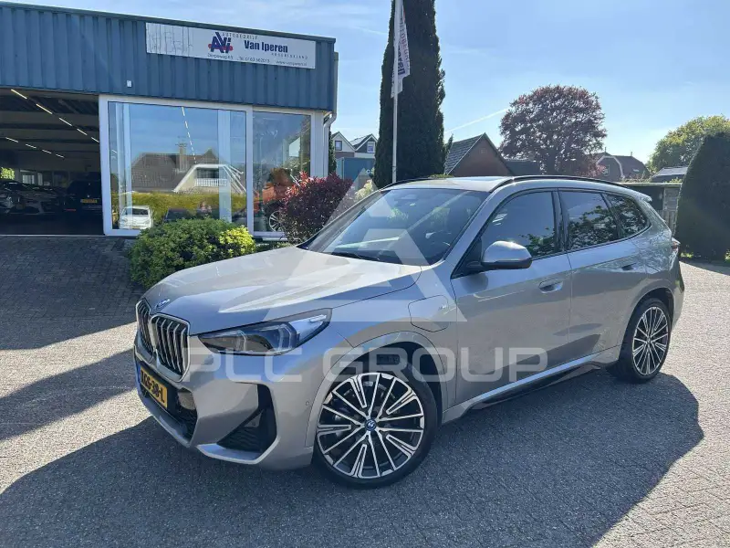 2025 BMW X1