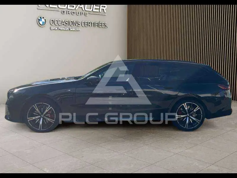 2025 BMW 550