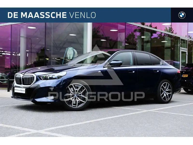 2025 BMW 550