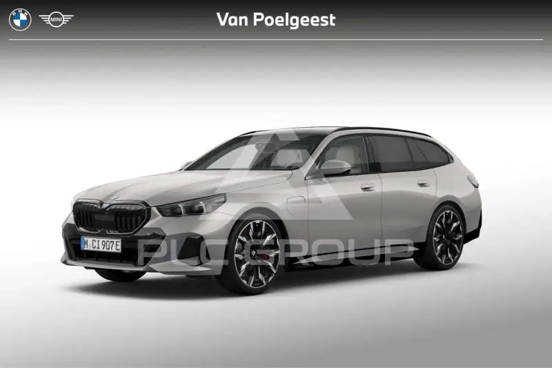 2025 BMW 550