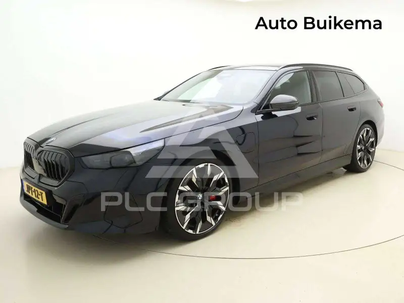 2025 BMW 550