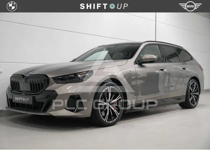 2025 BMW 550