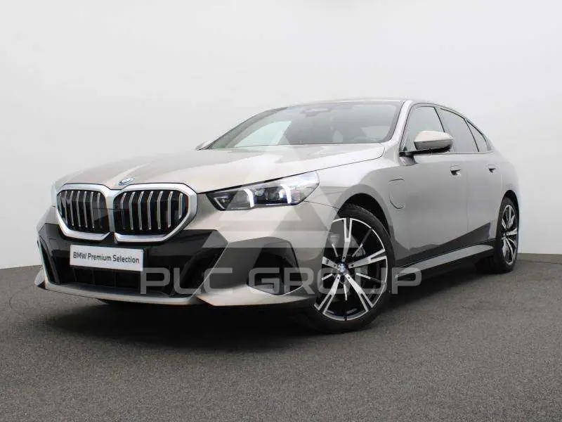 2025 BMW 550
