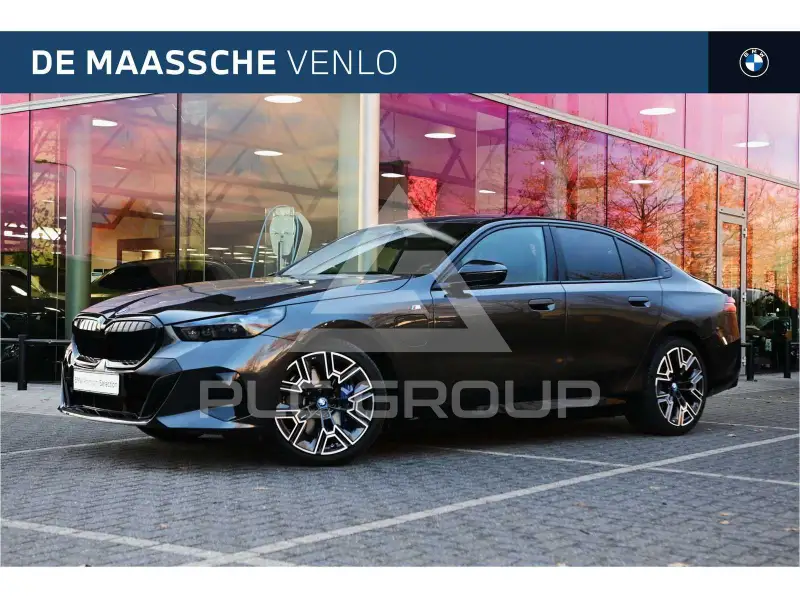 2025 BMW 550