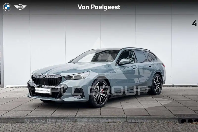 2025 BMW 550