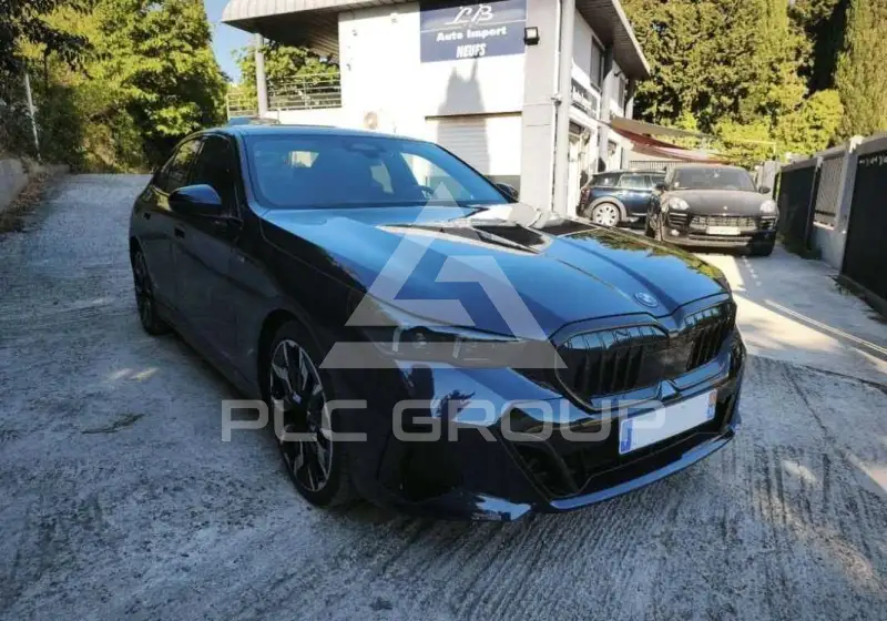 2025 BMW 550