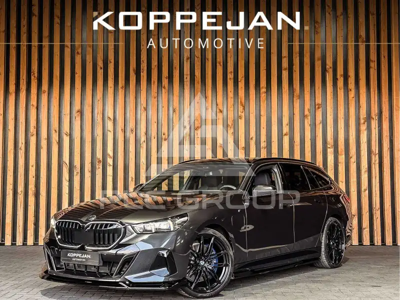 2025 BMW 550
