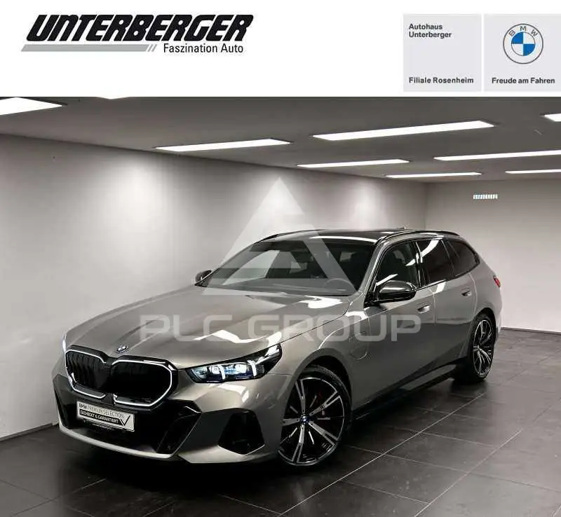 2025 BMW 550