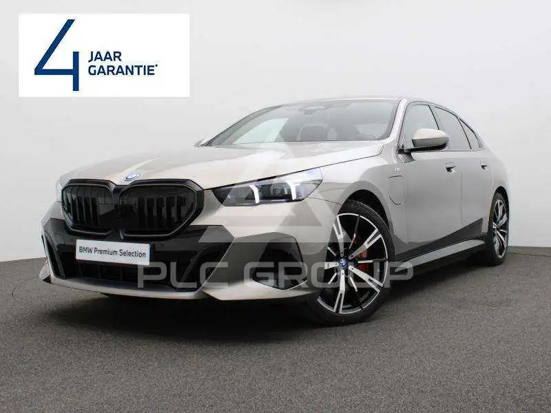 2025 BMW 550