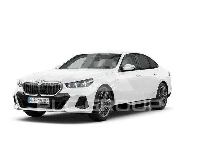 2025 BMW 550
