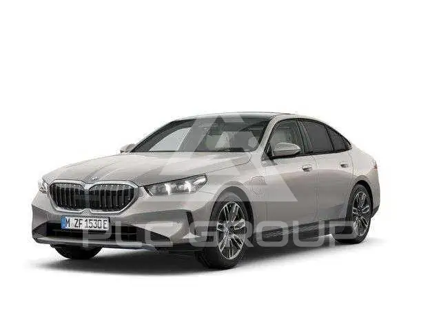 2025 BMW 550