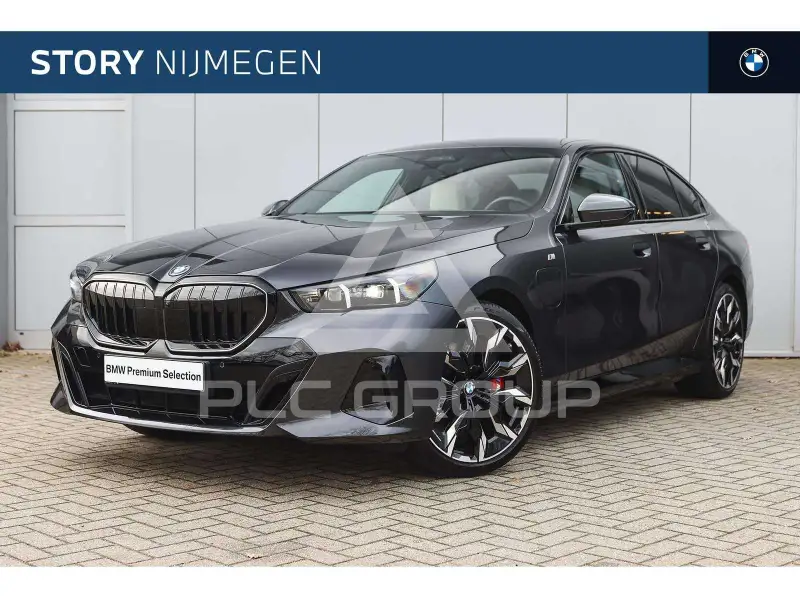 2025 BMW 550