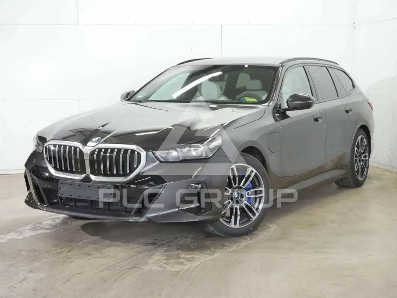2025 BMW 550