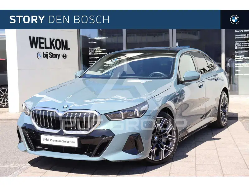 2025 BMW 550