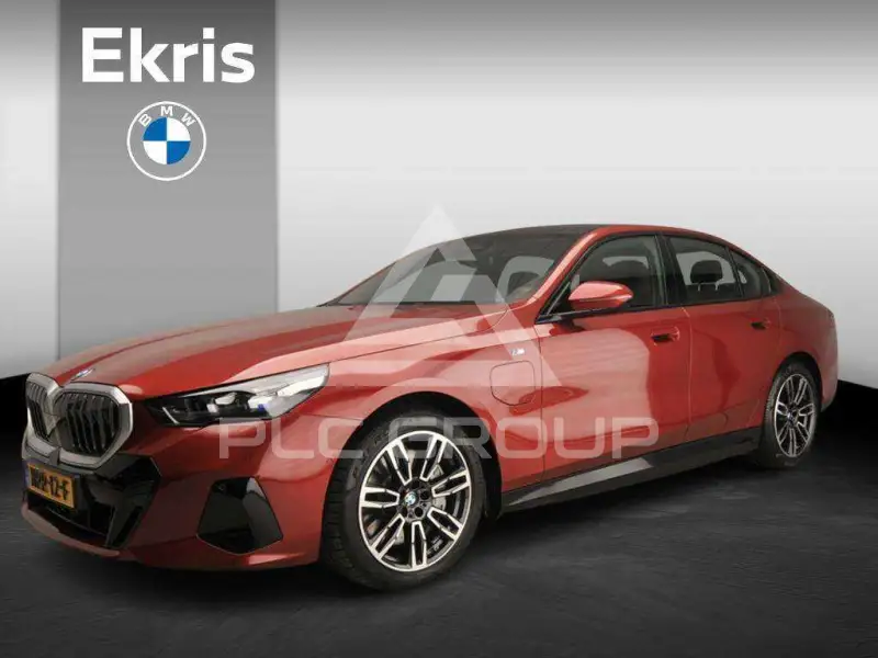 2025 BMW 550