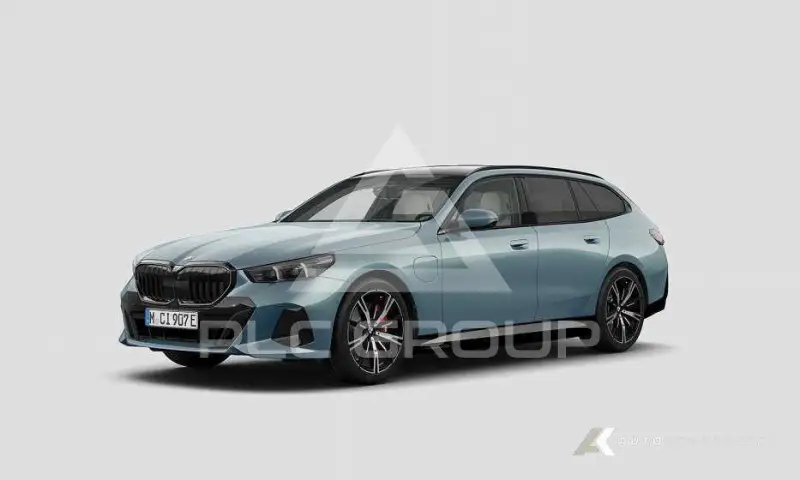 2025 BMW 550