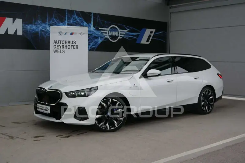2025 BMW 550