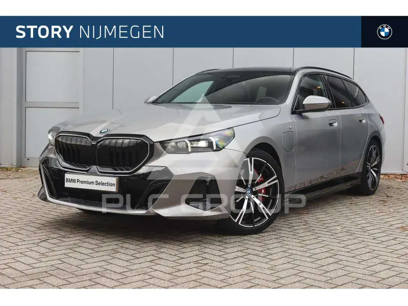 2025 BMW 550