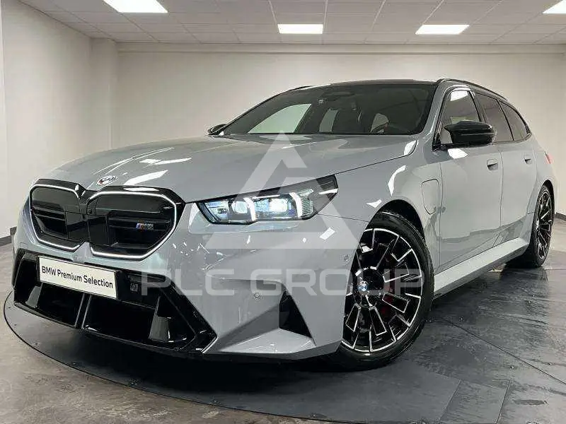 2025 BMW M5