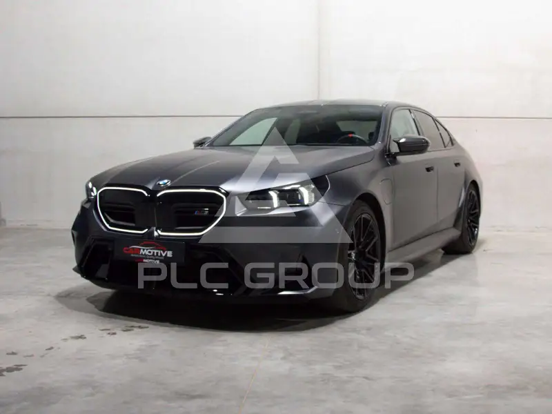 2025 BMW M5
