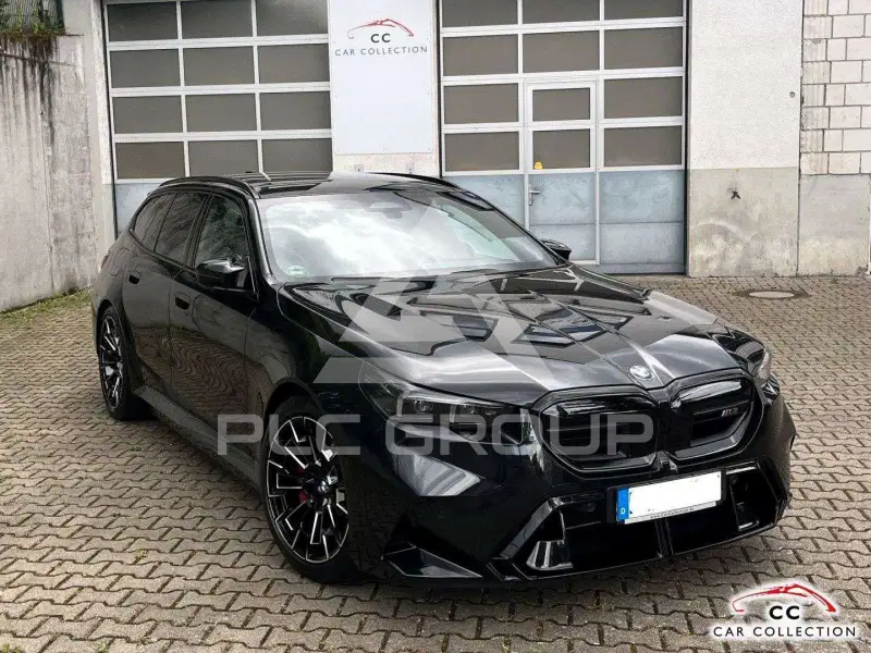 2025 BMW M5