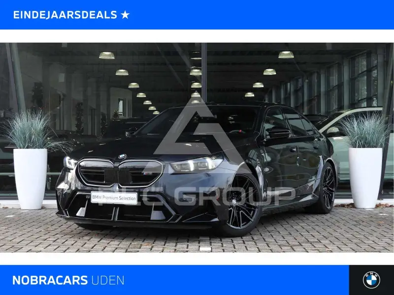 2025 BMW M5