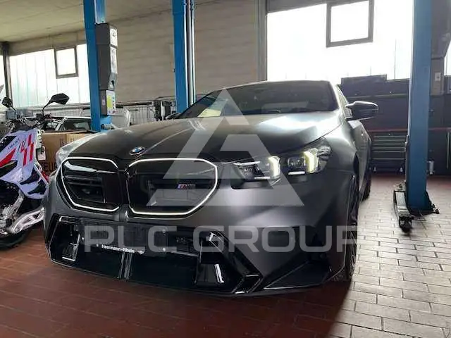 2025 BMW M5