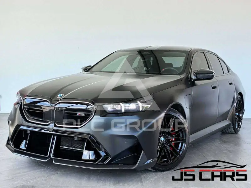 2025 BMW M5