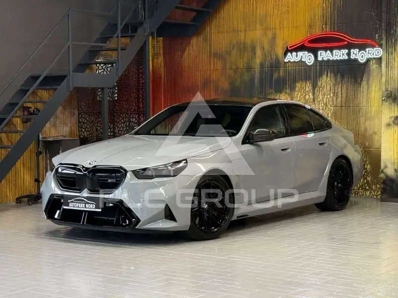 2025 BMW M5