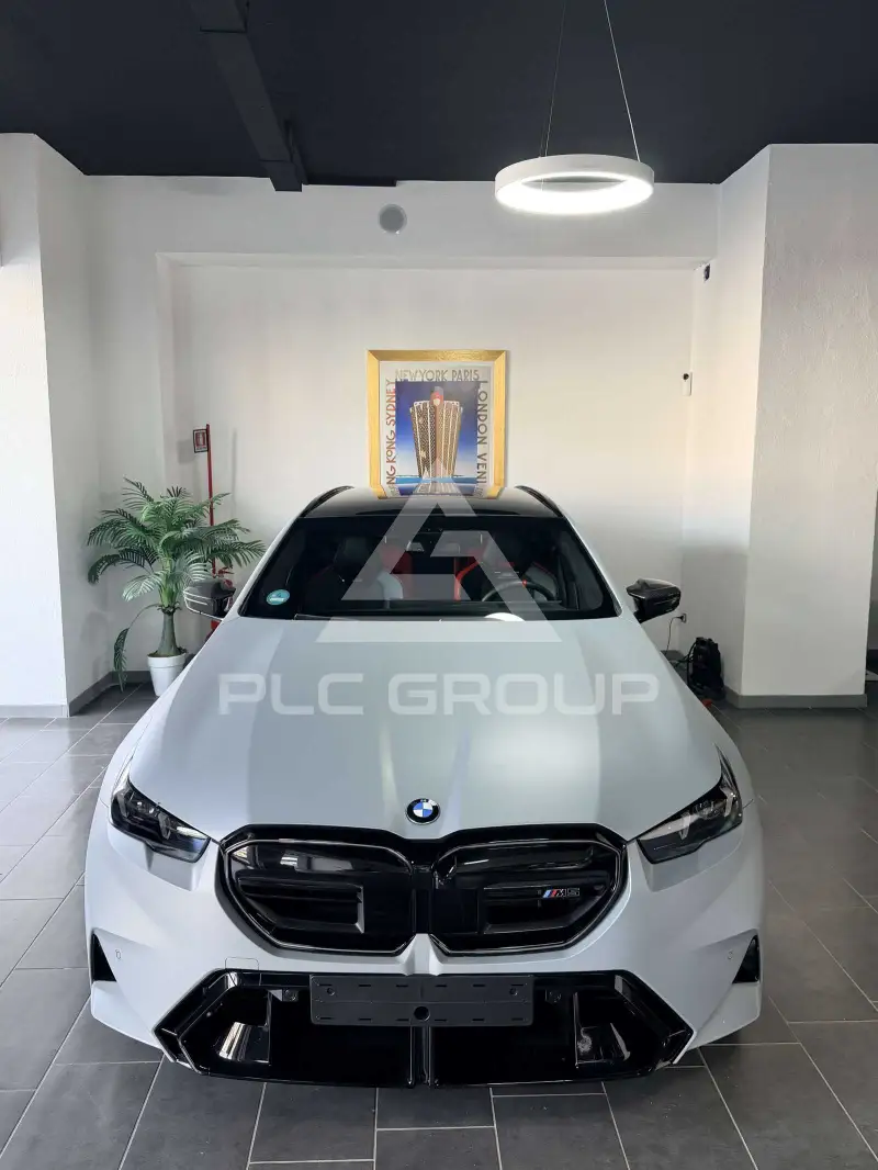 2025 BMW M5
