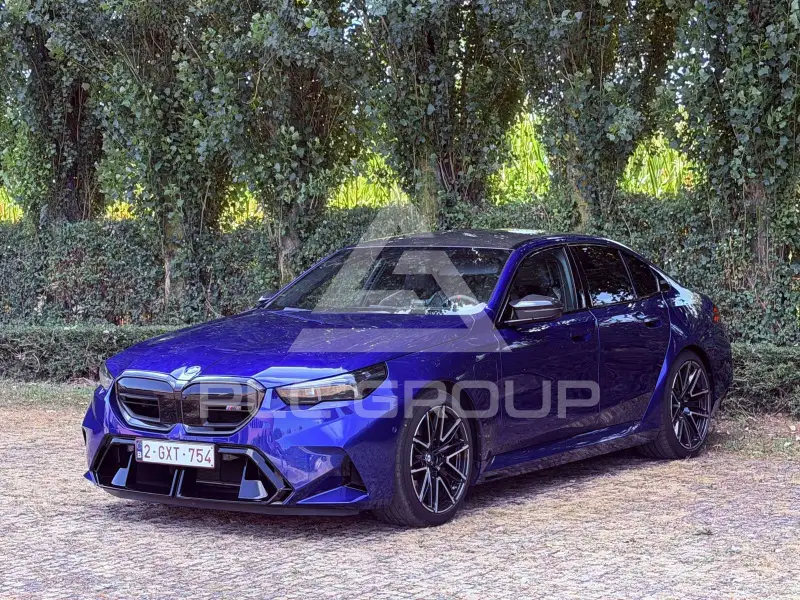 2025 BMW M5