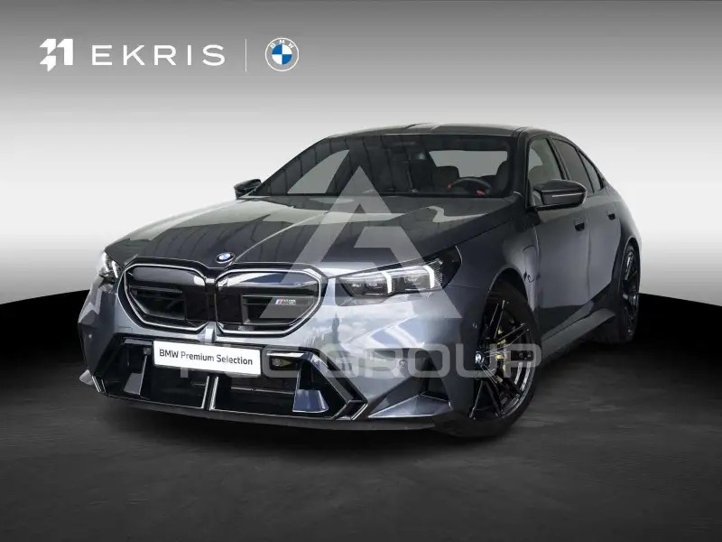 2025 BMW M5