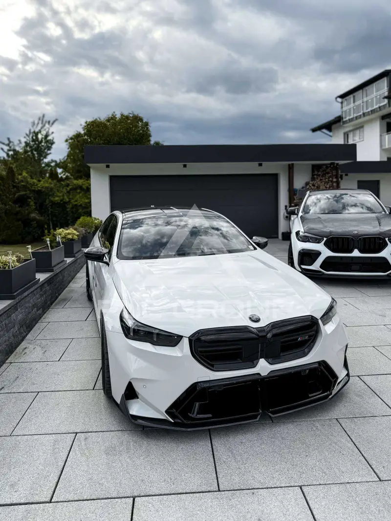 2025 BMW M5