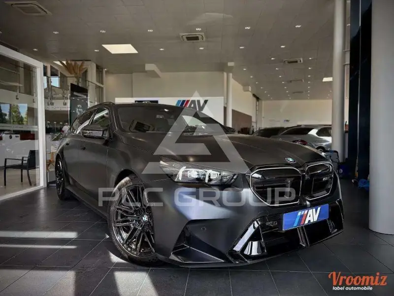 2025 BMW M5
