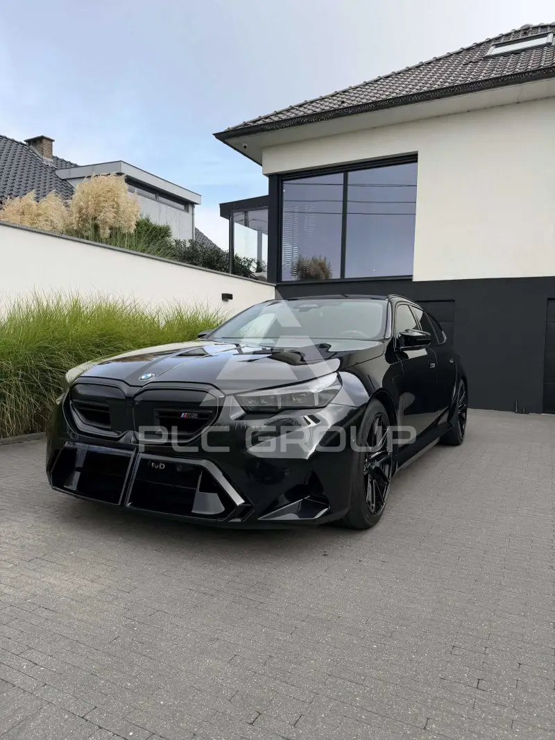 2025 BMW M5