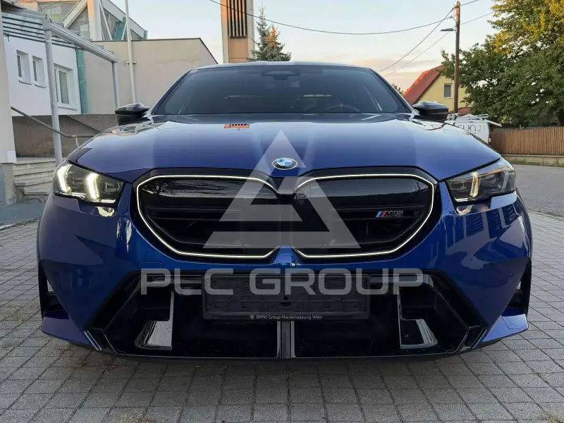 2025 BMW M5