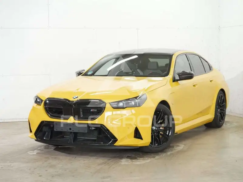 2025 BMW M5
