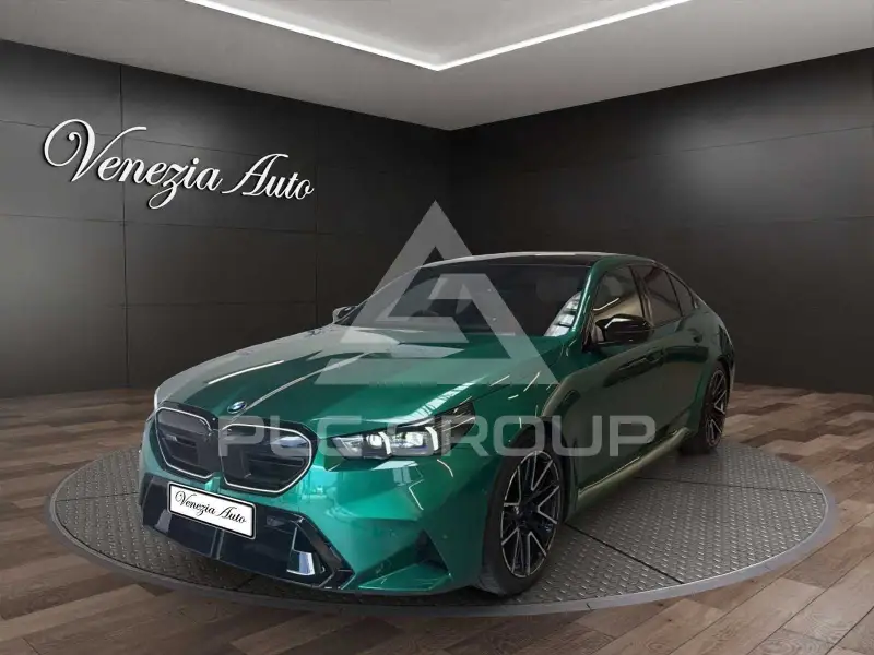 2025 BMW M5