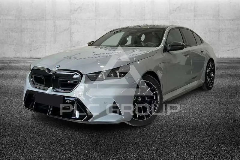 2025 BMW M5