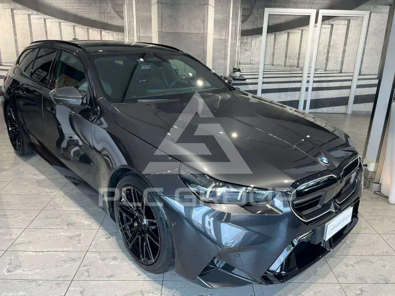 2025 BMW M5