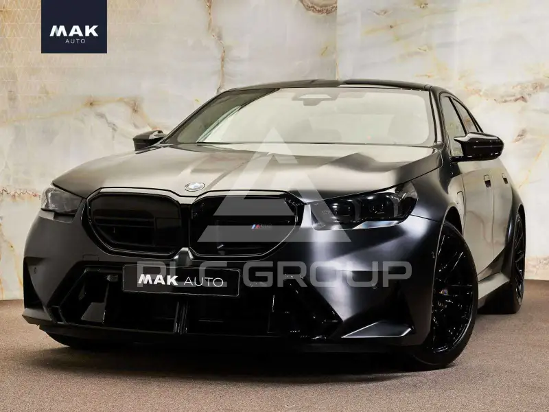 2025 BMW M5