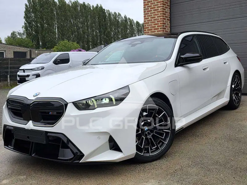 2025 BMW M5