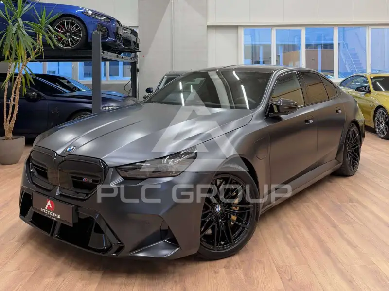 2025 BMW M5