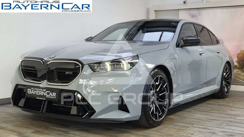 2025 BMW M5