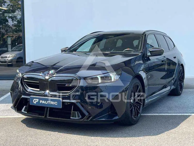 2025 BMW M5