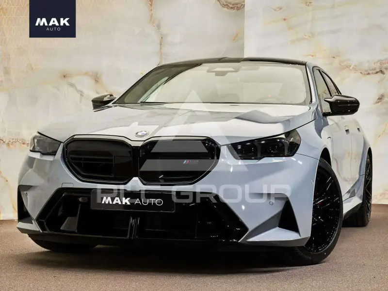 2025 BMW M5