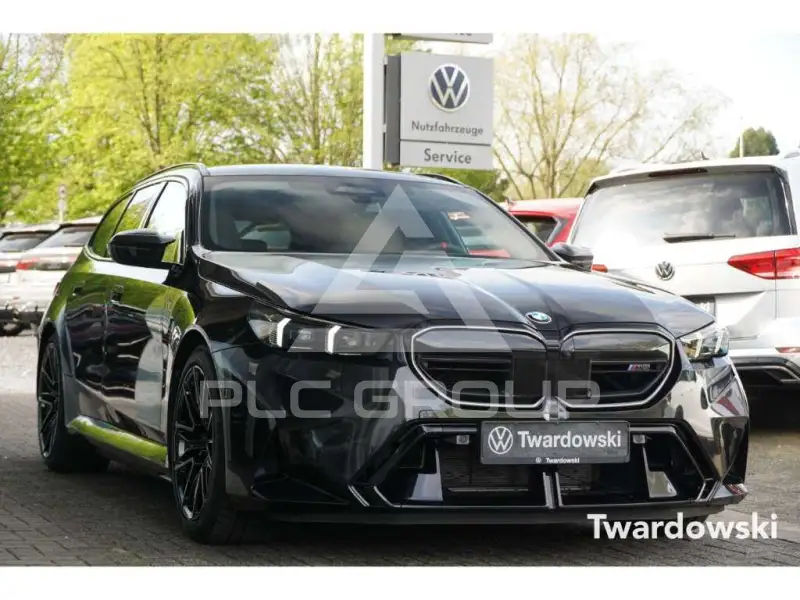 2025 BMW M5