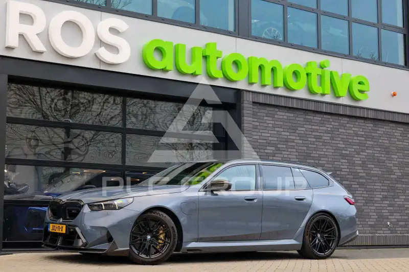 2025 BMW M5