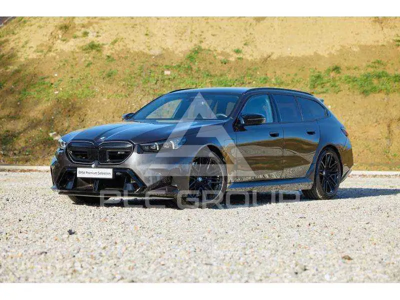 2025 BMW M5