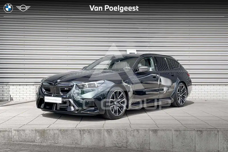 2025 BMW M5